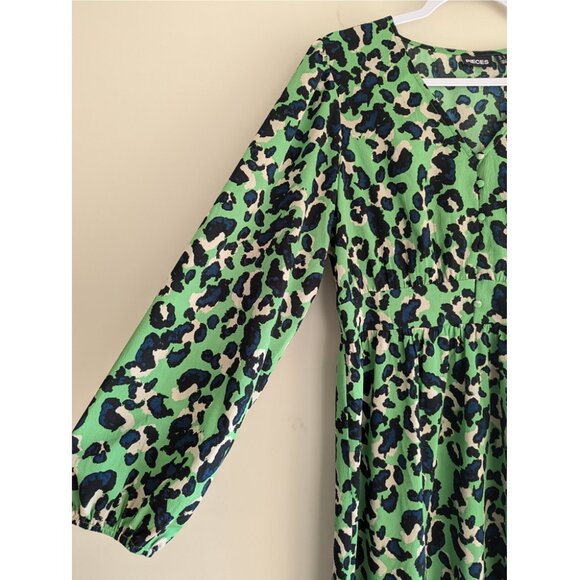 Pieces leopard print long sleeve midi dress - Picture 6 of 11